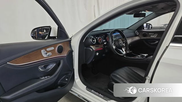 Mercedes-Benz E-Class W213 id 4403018 из Кореи 20