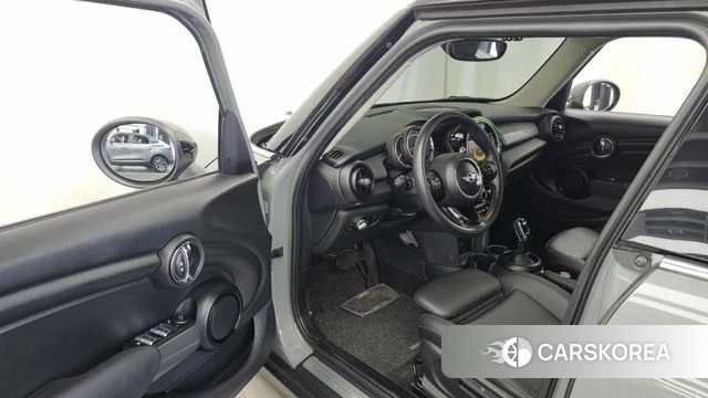 Mini Cooper D id 4520719 из Кореи 30