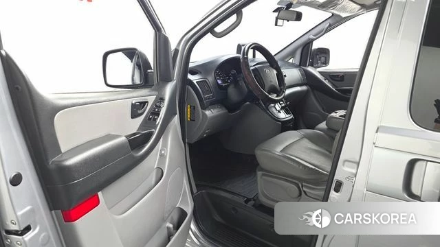 Hyundai The New Grand Starex id 4483061 из Кореи 29