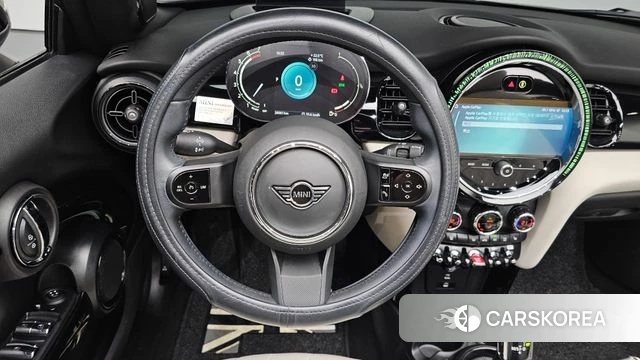 Mini Cooper S Convertible id 4401359 из Кореи 32