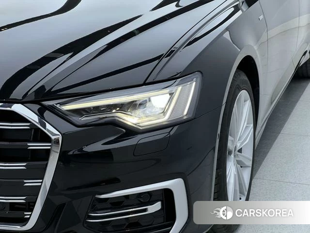 Audi A6L id 4335778 из Китая 34