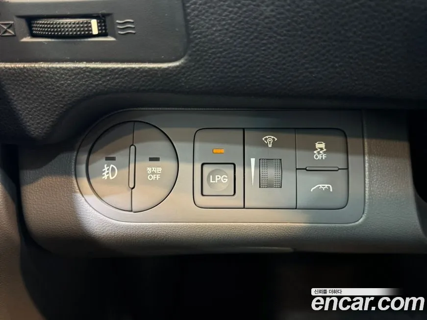 Hyundai The New Grand Starex id 1910919 из Кореи 20