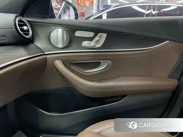 Mercedes-Benz E-class id 4314520 из Китая 15