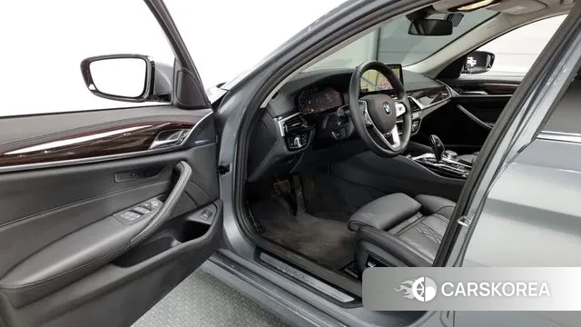 BMW 5 Series (G30) id 2964276 из Кореи 20