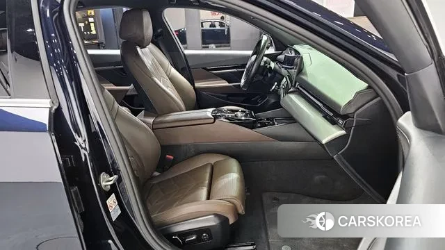 BMW 5 Series (G60) id 3599715 из Кореи 20