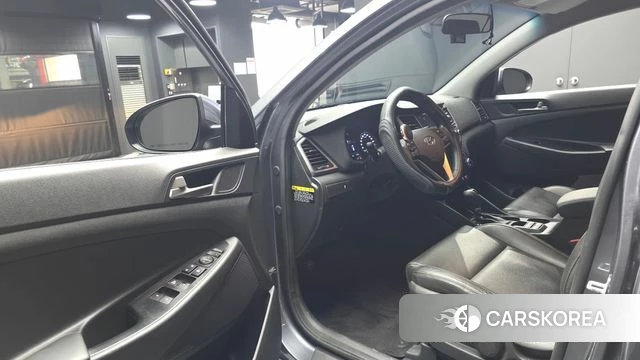 Hyundai All New Tucson id 4615358 из Кореи 29