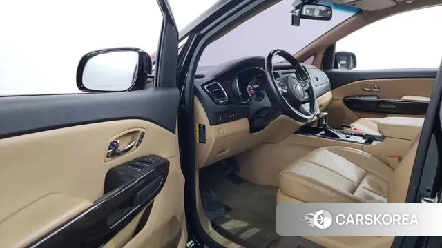 Kia The New Carnival id 3656818 из Кореи 20