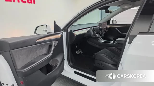 Tesla Model Y id 3585646 из Кореи 20