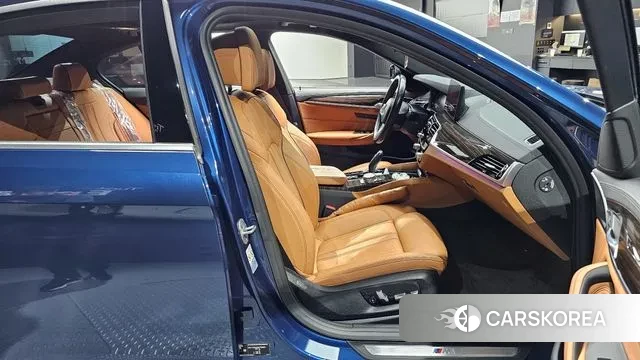 BMW 5 Series (G30) id 3468852 из Кореи 20