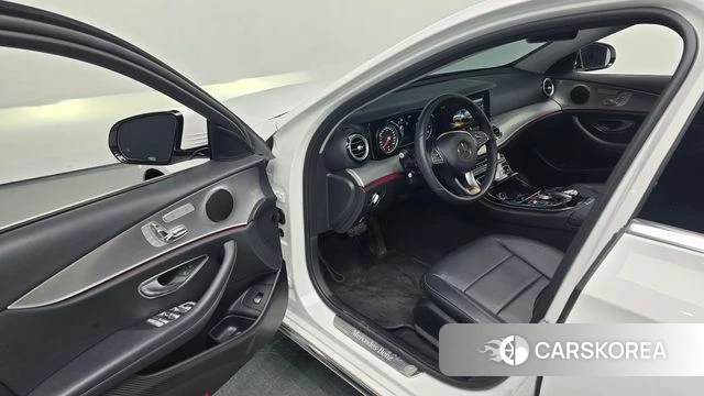 Mercedes-Benz E-Class W213 id 4471625 из Кореи 30