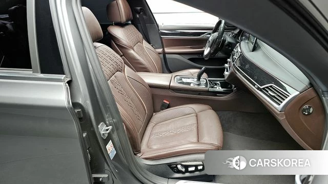 BMW 7 Series (G11) id 3893928 из Кореи 20