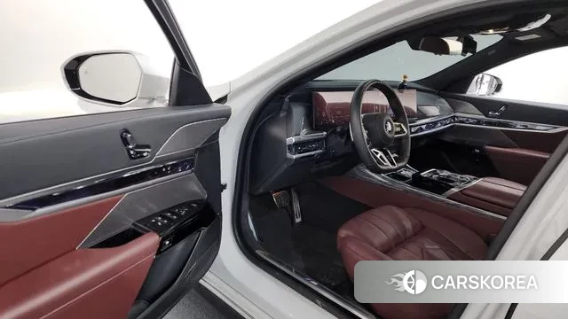 BMW 7 Series (G70) id 3758106 из Кореи 20