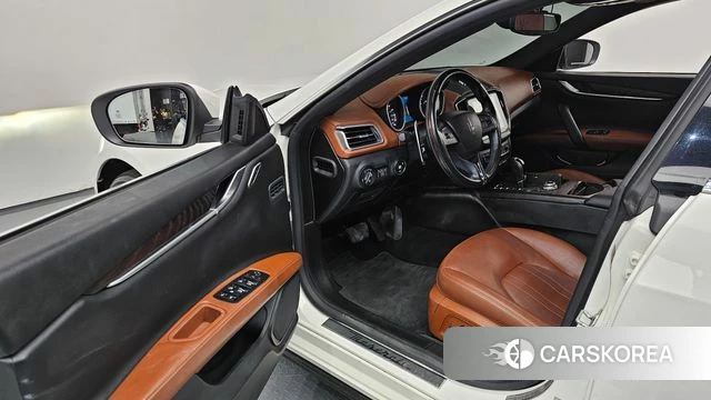 Maserati Ghibli id 4430456 из Кореи 37