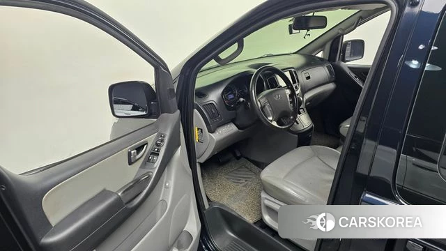 Hyundai The New Grand Starex id 4688869 из Кореи 30