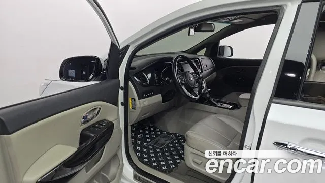 Kia The New Carnival id 2454454 из Кореи 20
