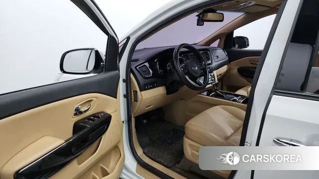 Kia All New Carnival id 3553031 из Кореи 20