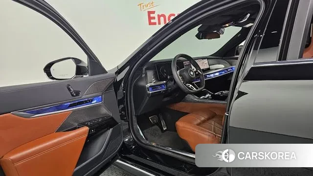 BMW 7 Series (G70) id 3002442 из Кореи 20