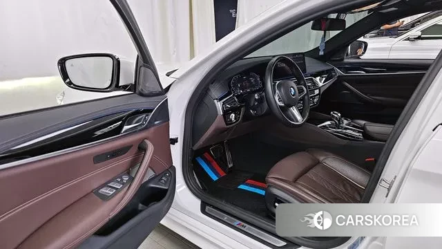 BMW 5 Series (G30) id 3023089 из Кореи 20