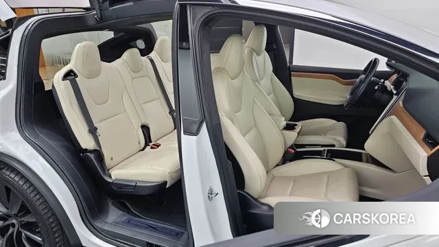 Tesla Model X id 2976231 из Кореи 20