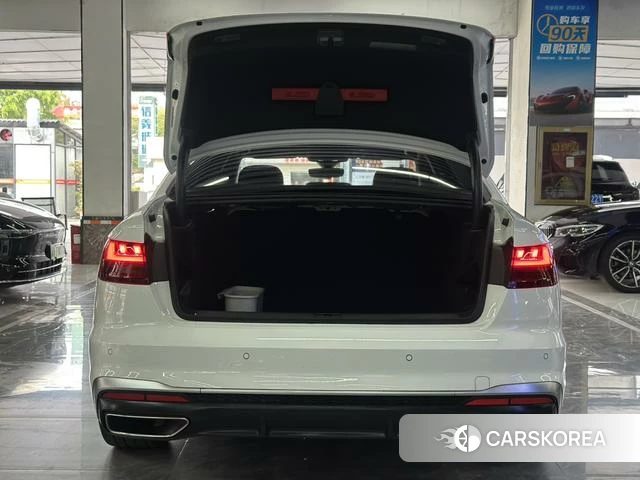 Audi A4L id 4277386 из Китая 16