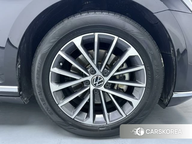 Volkswagen Magotan id 4290649 из Китая 22