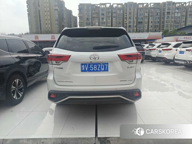 Toyota Highlander id 4290992 из Китая 11
