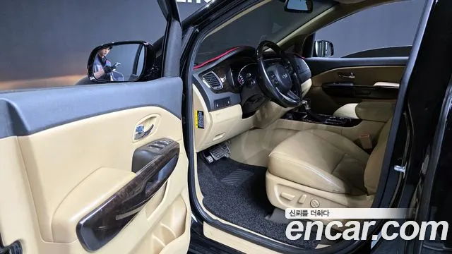 Kia The New Carnival id 2834701 из Кореи 20