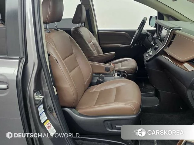 Toyota Sienna id 3982207 из Кореи 20