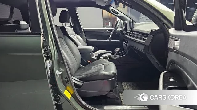 Ssangyong The New Rexton Sports Cannes id 3654179 из Кореи 20