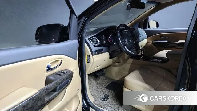 Kia The New Carnival id 3312912 из Кореи 20