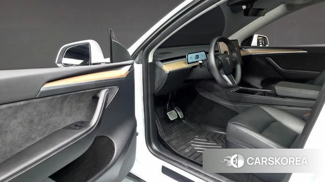 Tesla Model Y id 4854215 из Кореи 31