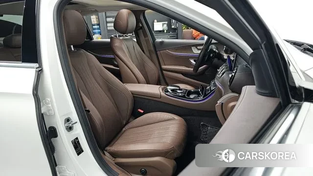 Mercedes-Benz E-Class W213 id 3789214 из Кореи 20