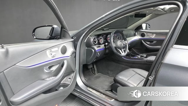 Mercedes-Benz E-Class W213 id 4304636 из Кореи 31