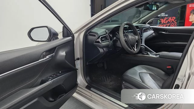 Toyota Camry (XV70) id 4286225 из Кореи 32