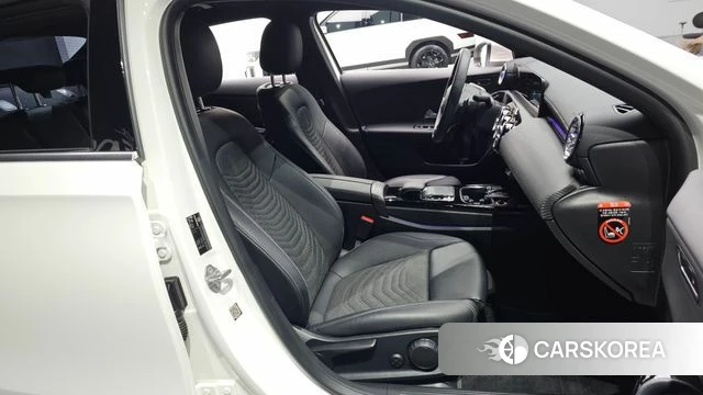 Mercedes-Benz A-Class W177 id 3942169 из Кореи 20