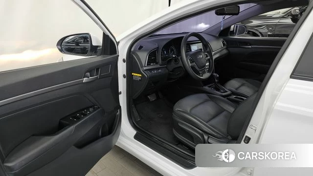Hyundai Avante AD id 4356929 из Кореи 33