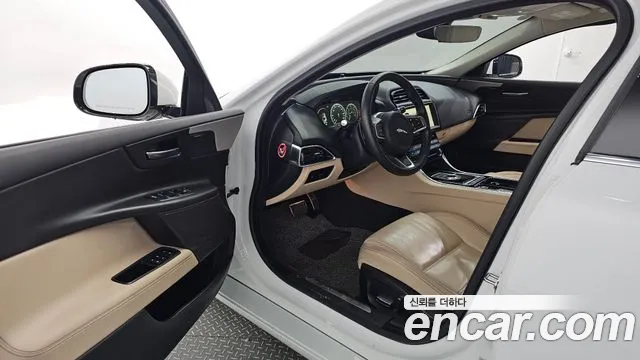 Jaguar XE id 2302886 из Кореи 20