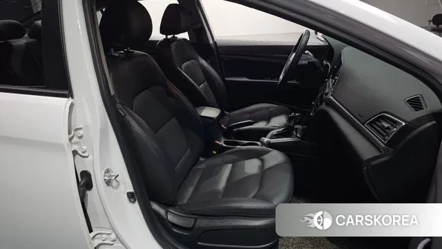 Hyundai Avante AD id 3009314 из Кореи 20