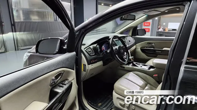 Kia The New Carnival id 2711569 из Кореи 20