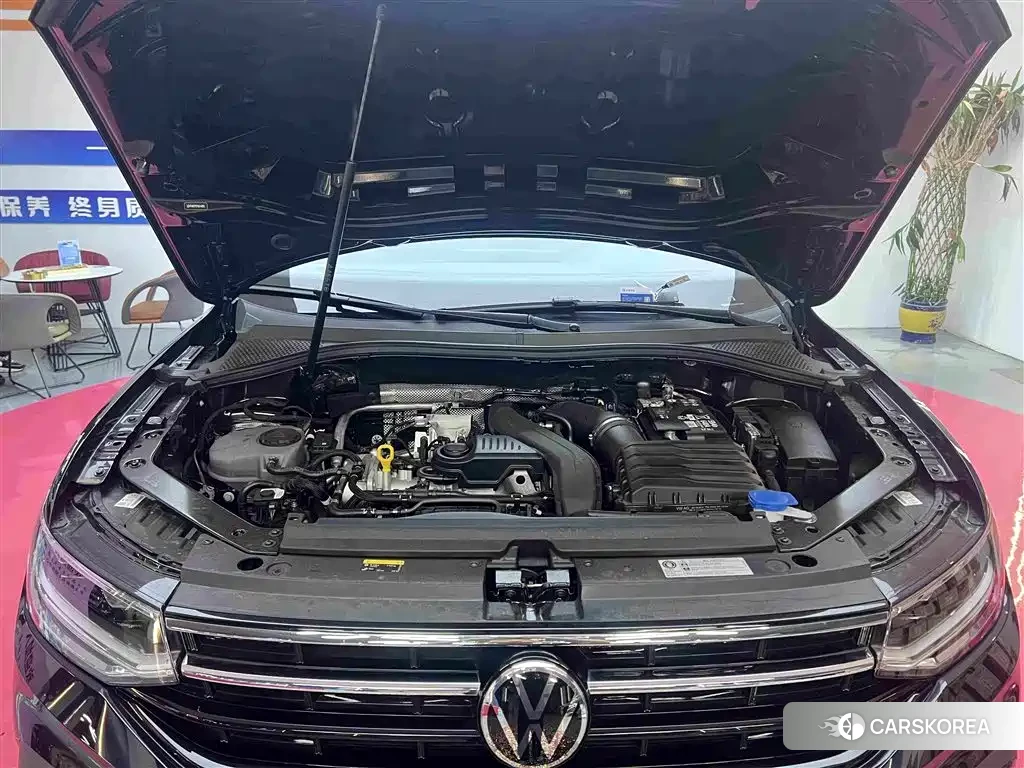 Volkswagen Tiguan L id 4547274 из Китая 23
