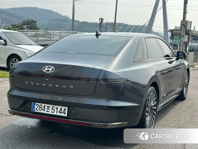 Hyundai Grandeur Hybrid (GN7) id 3372061 из Кореи 16