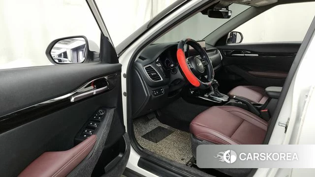 Kia Seltos id 4231708 из Кореи 32