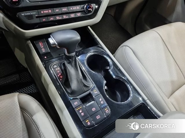 Kia The New Carnival id 4188285 из Кореи 20