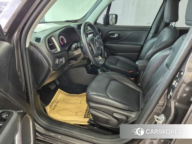 Jeep Renegade id 4416661 из Кореи 20