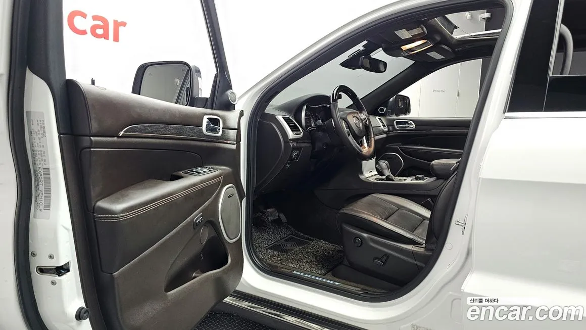 Jeep Grand Cherokee id 1905673 из Кореи 20