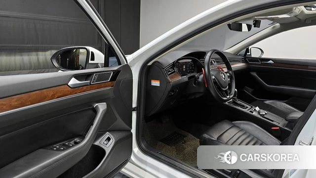 Volkswagen Passat GT (B8) id 3943015 из Кореи 20