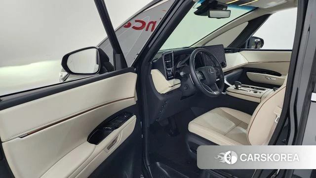 Lexus LM Second Generation id 4767361 из Кореи 34
