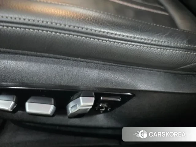 BMW 5 Series (G30) id 3601185 из Кореи 20