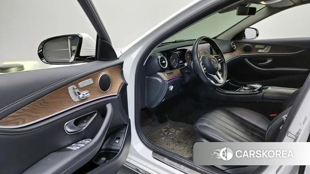 Mercedes-Benz E-Class W213 id 4325556 из Кореи 33