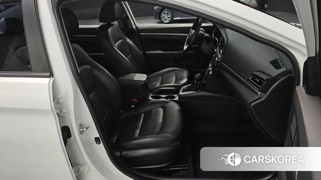 Hyundai The New Avante AD id 3728378 из Кореи 20